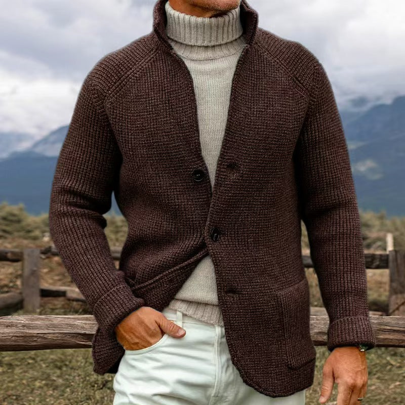 Herrenjacke mit Stehkragen und Knopfleiste für einen stilvollen Look
