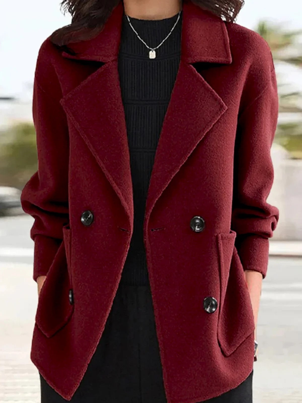Bequemer Blazer mit klassischem Kragen, Knöpfen und Taschen