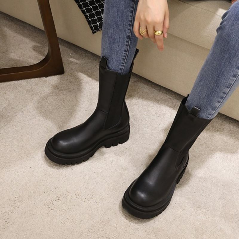 Elegante Stiefel mit raffinierten Details für kalte Tage