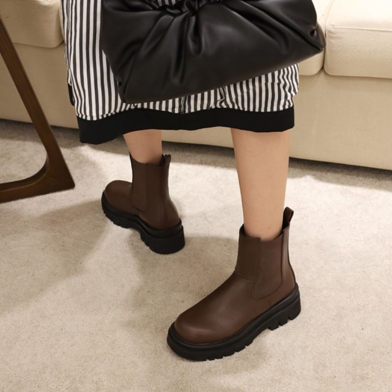 Elegante Stiefel mit raffinierten Details für kalte Tage