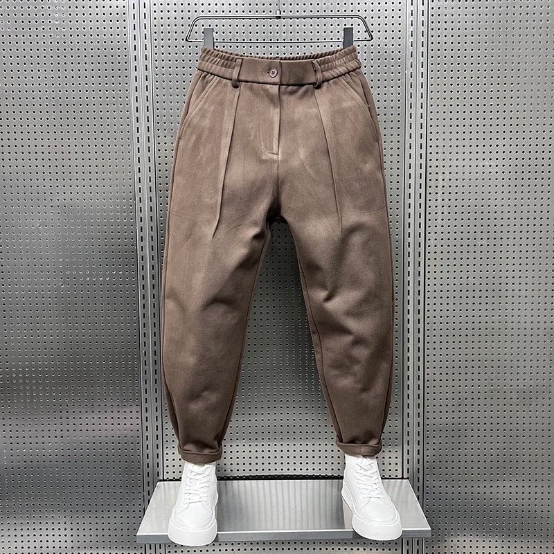 Elegante Herrenhose mit zeitgemäßem Design für vielseitige Outfits