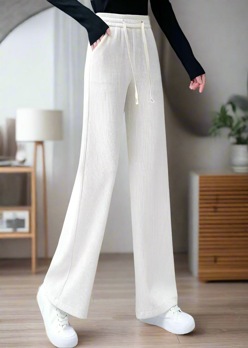 Elegante Damenhose mit gerader Linie und weitem Bein