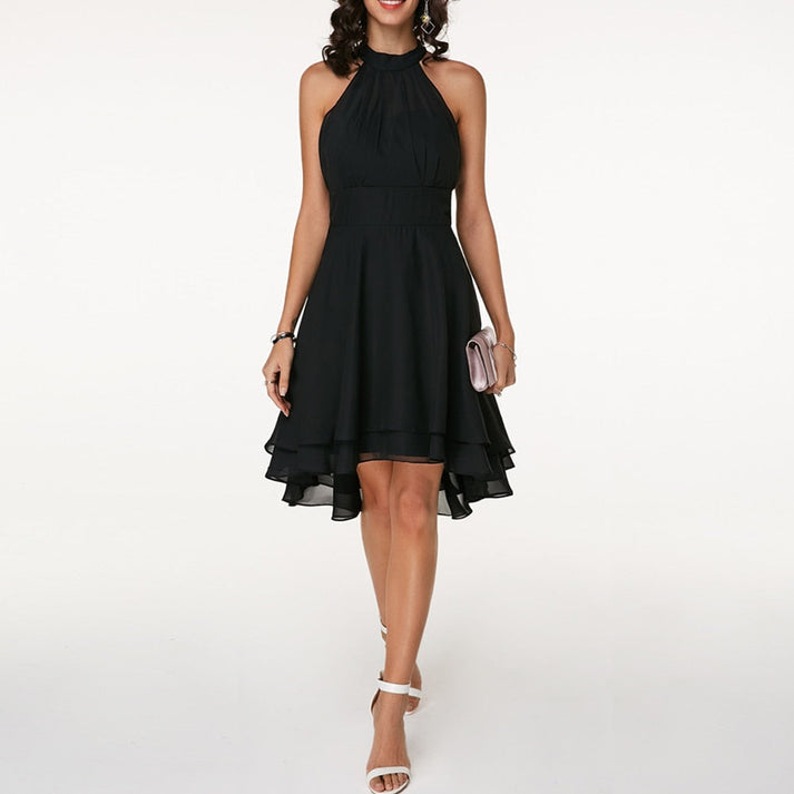Schickes knielanges Kleid mit asymmetrischem Rock und elegantem Design