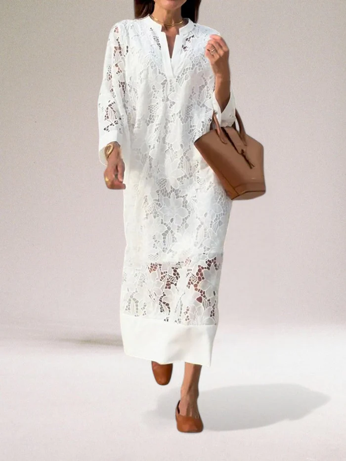 Langes elegantes Kleid mit filigranen Akzenten und edler Ausstrahlung