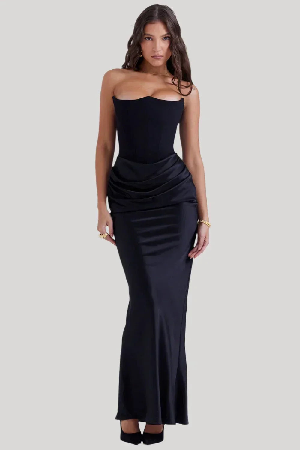 Schulterfreies langes Abendkleid mit edlem Design für besondere Anlässe