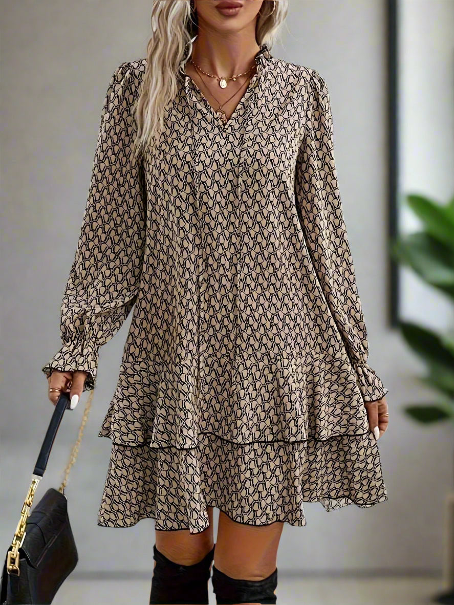 Elegantes Kleid mit Print und langen Ärmeln