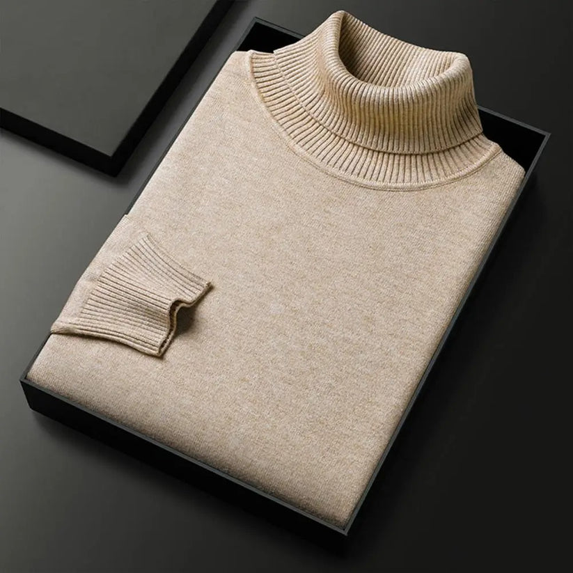 Herrenpullover mit modernem Rollkragen