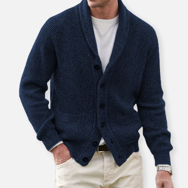 Bequeme Strickjacke mit Knopfverschluss und tiefen Taschen