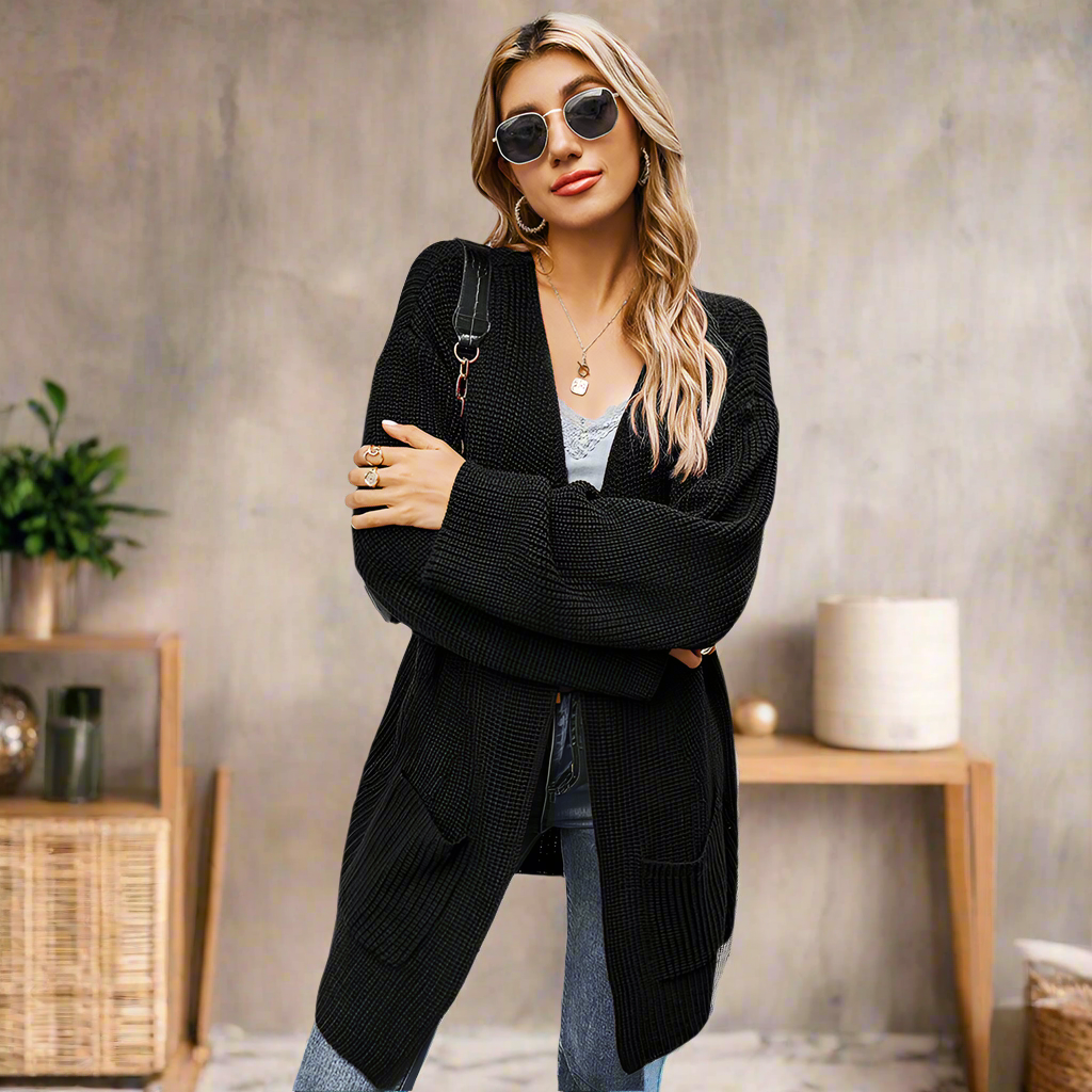 Modischer Damen-Cardigan mit trendigen Ausschnitten