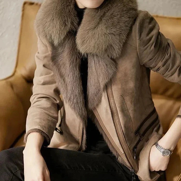 Stilvolle Damenjacke mit Kragen und modernem Design