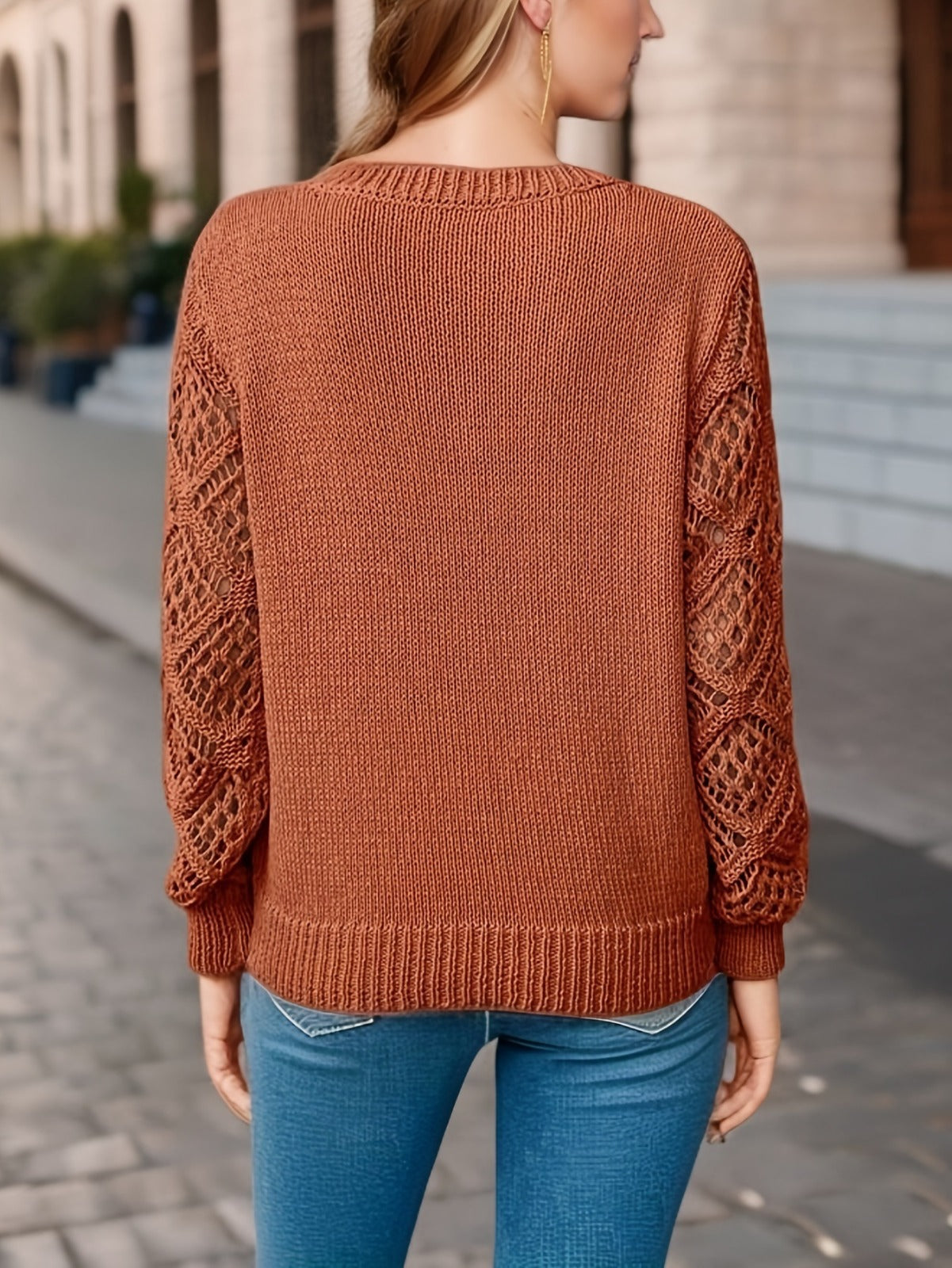 Damenpullover mit interessantem und modernem Ärmel-Design
