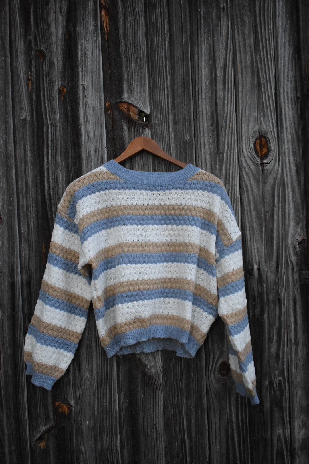 Bequemer Oversize-Damenpullover mit Streifenmuster für den Alltag