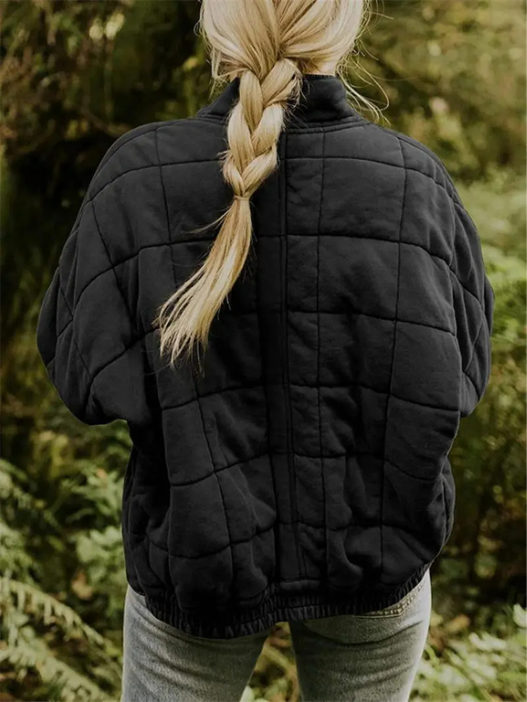 Locker geschnittene Damenjacke mit modernem und warmem Design