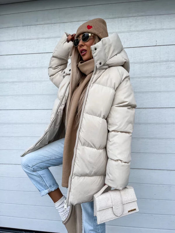 Lange Damenjacke mit Kapuze für stilvolle Tage