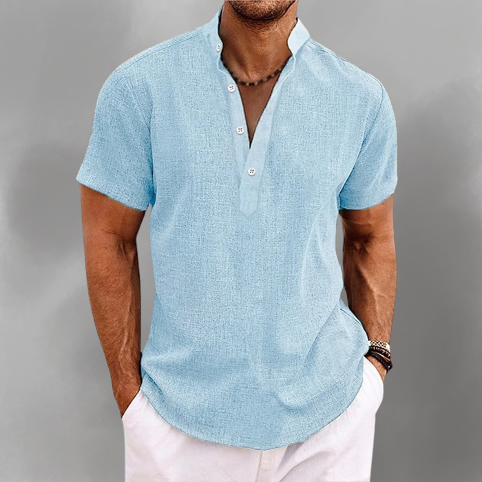 Modernes Herren Poloshirt mit kurzen Ärmeln und Stehkragen