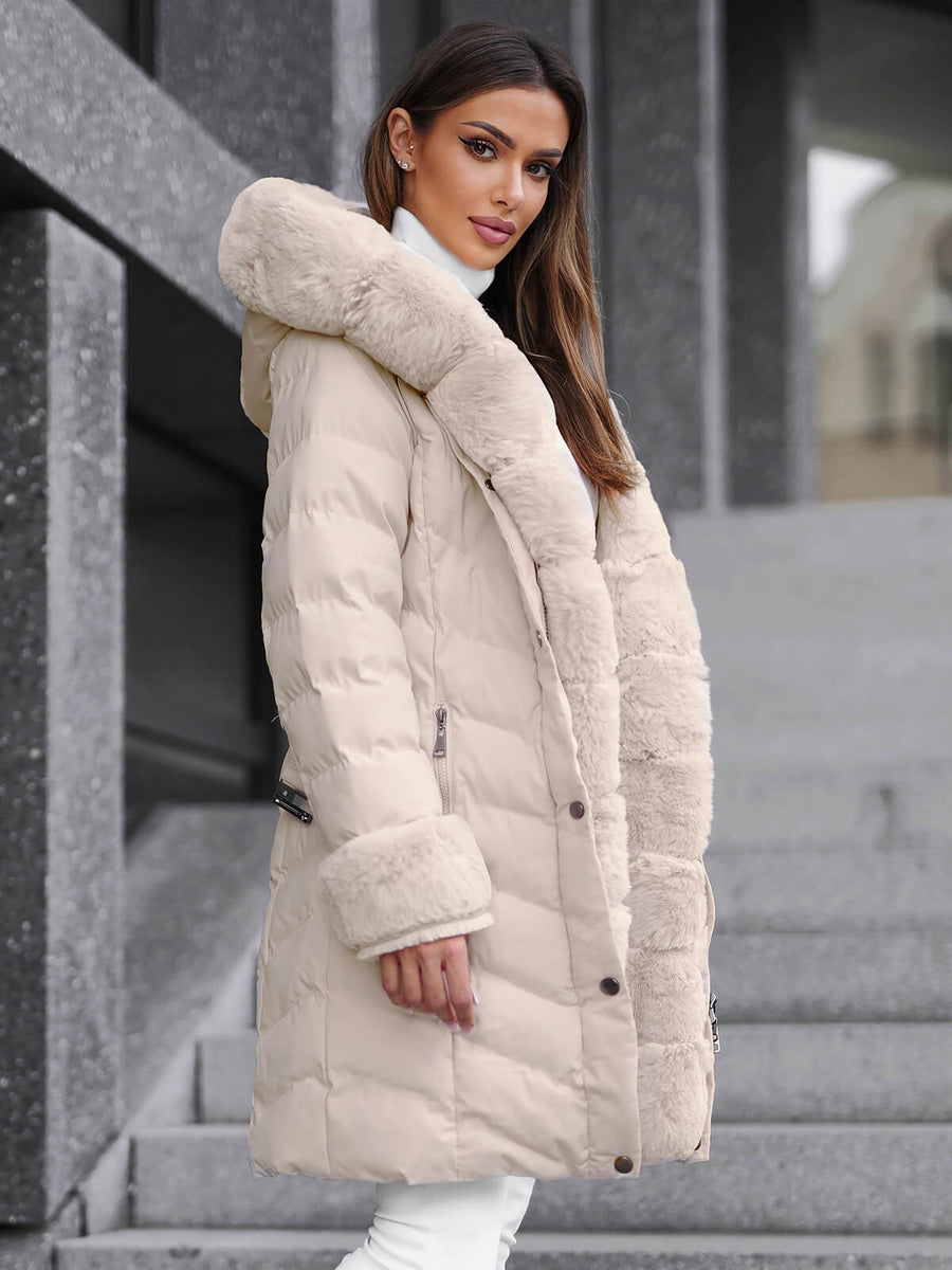 Elegante Damenjacke mit raffiniertem Kragendesign