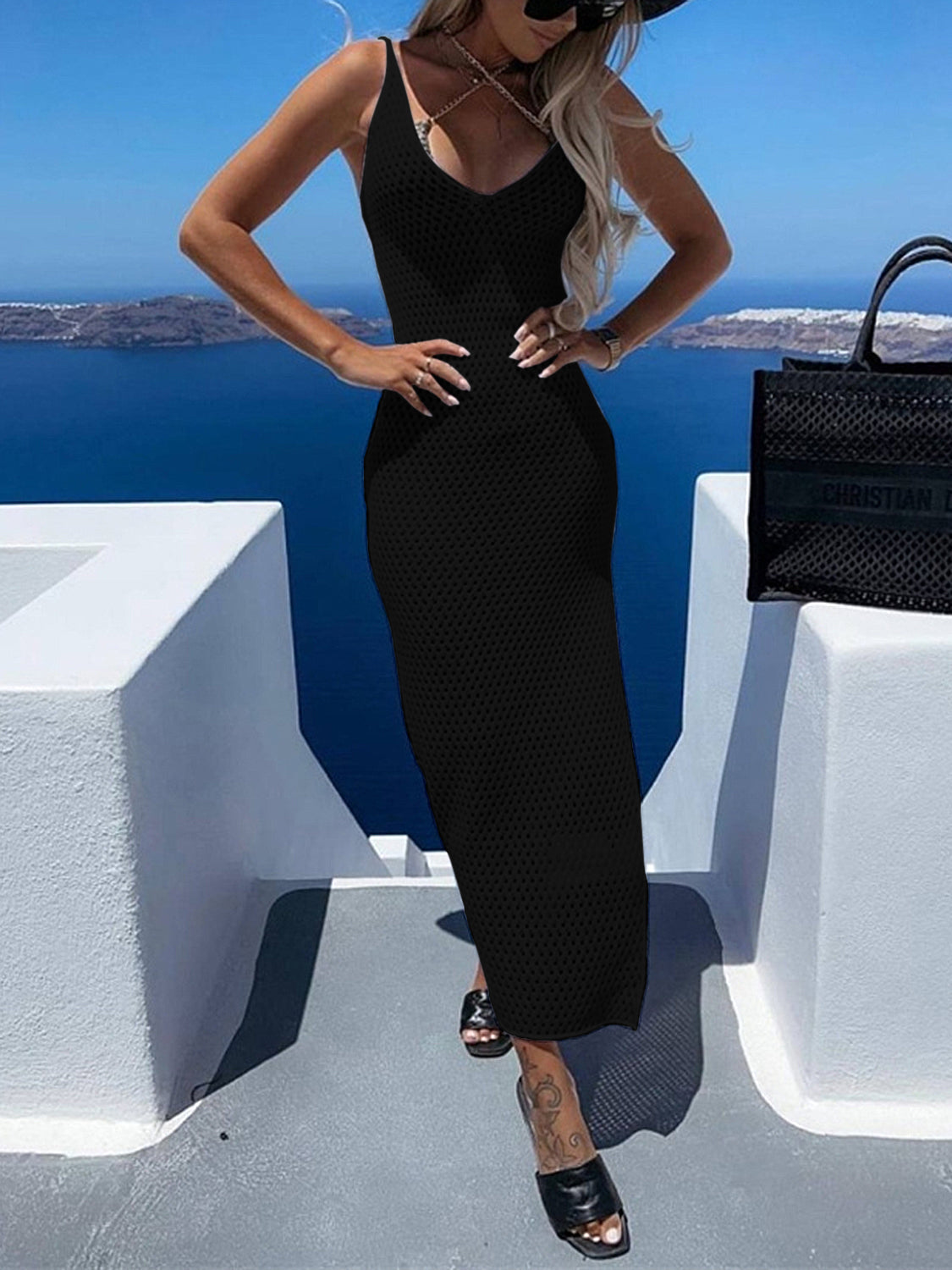 Ärmelloses Strandkleid mit V-Ausschnitt, stilvollem Cut-out-Design und seitlichem Schlitz
