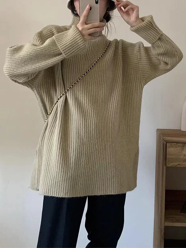 Bequemer Pullover mit langen Ärmeln und Seitenschlitzen