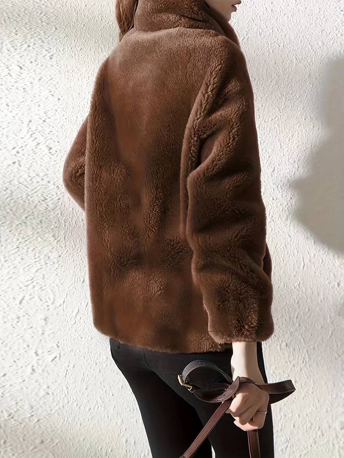 Damenjacke mit praktischen Taschen und modernem Design