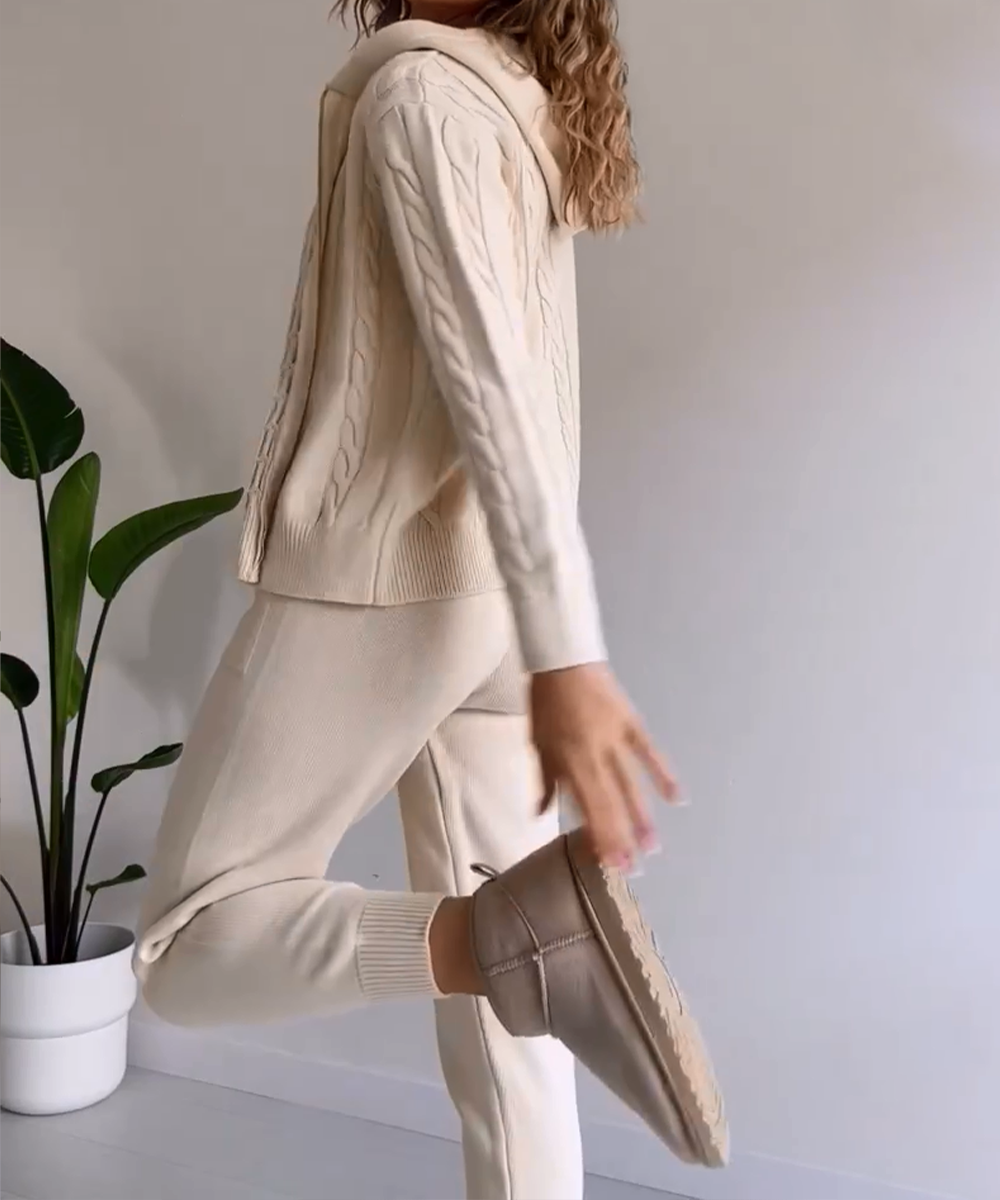 Zweiteiliges Set: Eleganter Twist-Sweater und Cardigan für stilvolle Damen