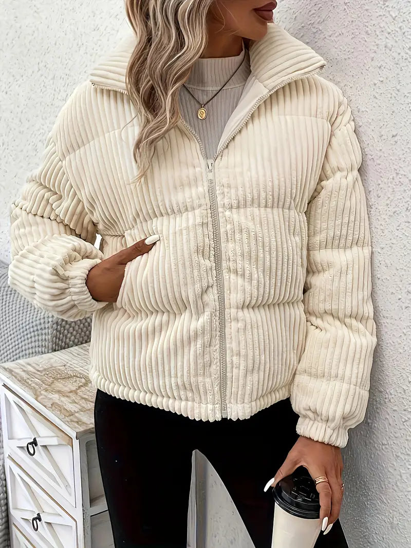 Kurze Damenjacke mit hohem Kragen warmes und lässiges Design für kalte Tage