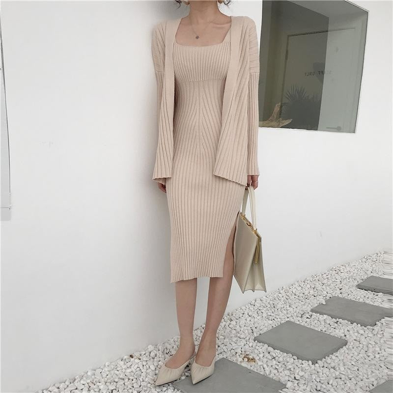 Set für einen eleganten Aussehen: Strickjacke und Kleid