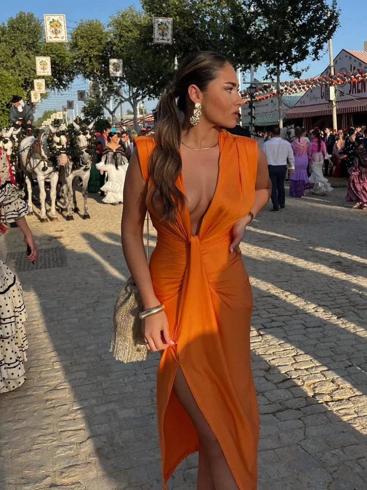 Elegantes Plisseekleid mit stilvollem Design für besondere Anlässe