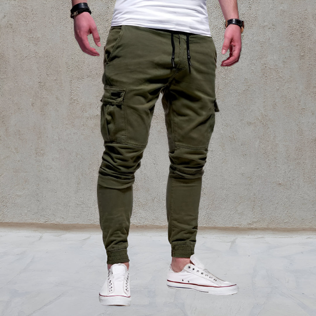 Bequeme Sporthose für aktive Männer mit stilvollem Schnitt