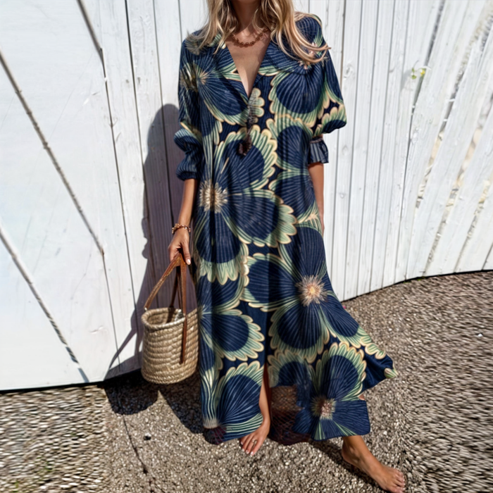 Leichtes langes Sommerkleid mit Blumenmuster für warme Tage