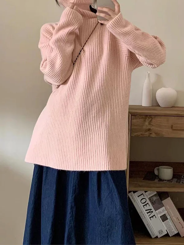 Bequemer Pullover mit langen Ärmeln und Seitenschlitzen