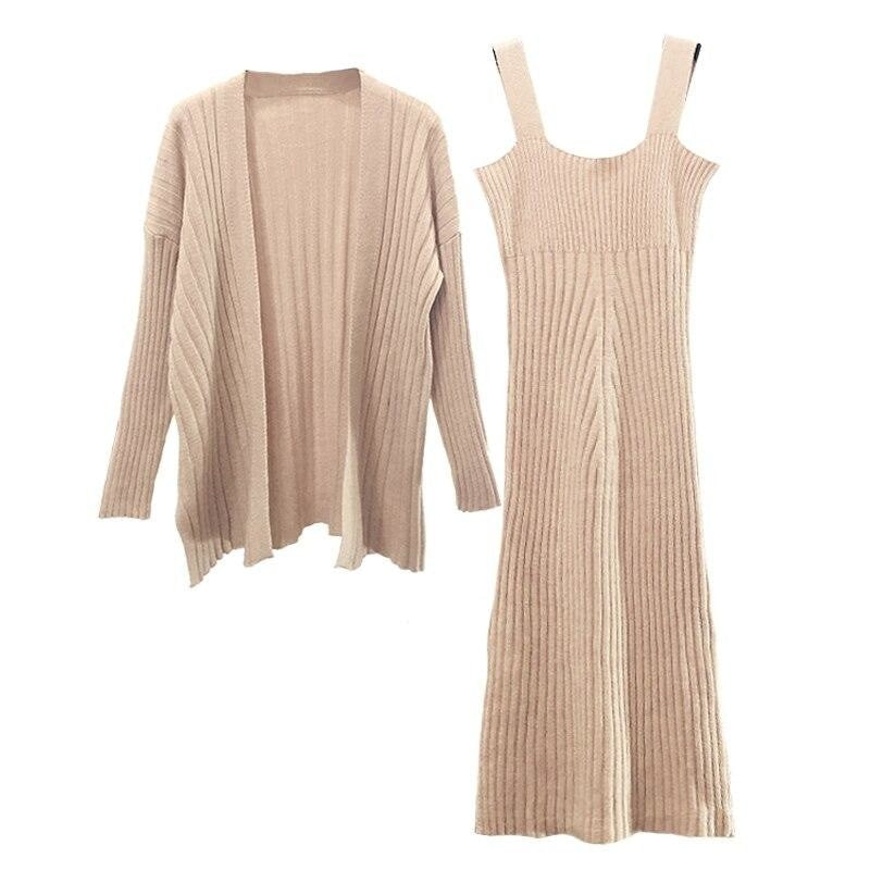 Set für einen eleganten Aussehen: Strickjacke und Kleid