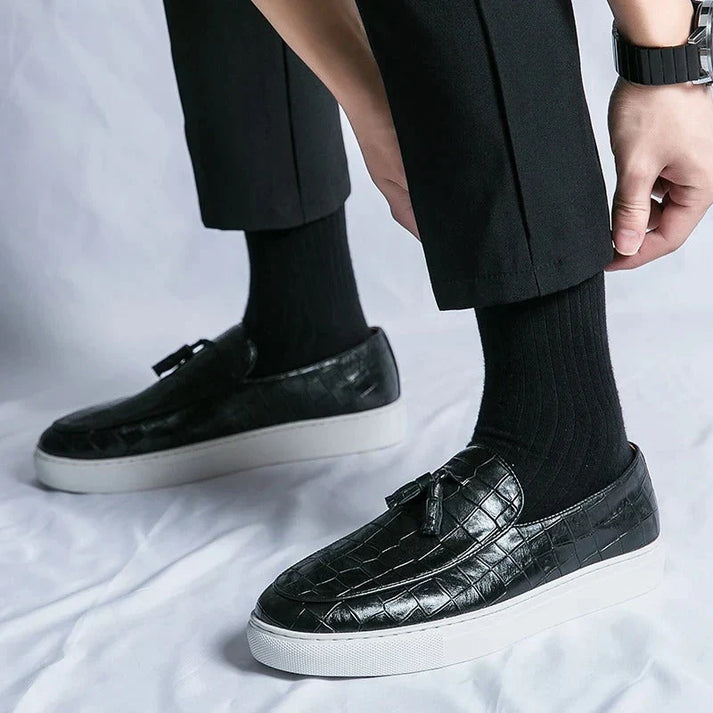 Elegante herren mokassins mit modernem stil und hohem tragekomfort
