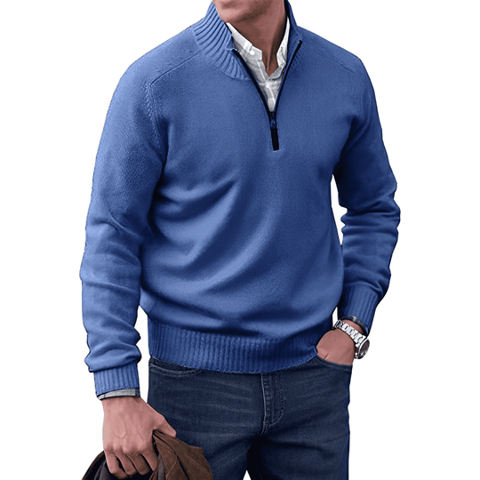 Ein klassischer Pullover mit Kragen-zu-Brust-Verschluss für Komfort und Stil.