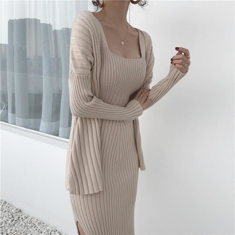 Set für einen eleganten Aussehen: Strickjacke und Kleid