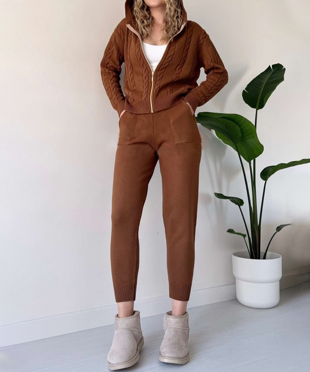 Zweiteiliges Set: Eleganter Twist-Sweater und Cardigan für stilvolle Damen