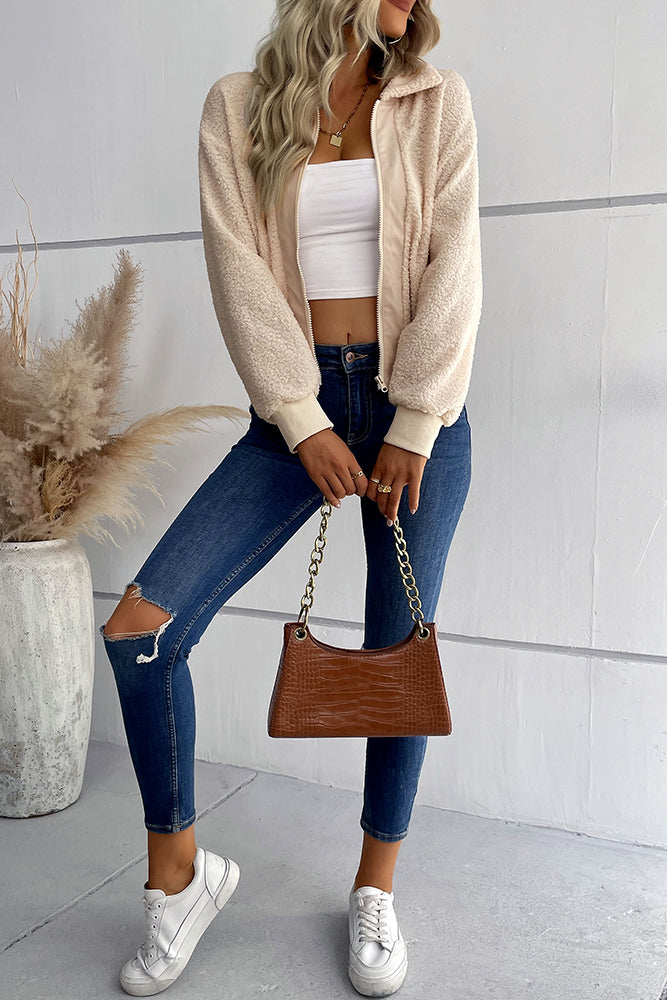 Bequeme Jacke mit Reißverschluss und elegantem Kragen