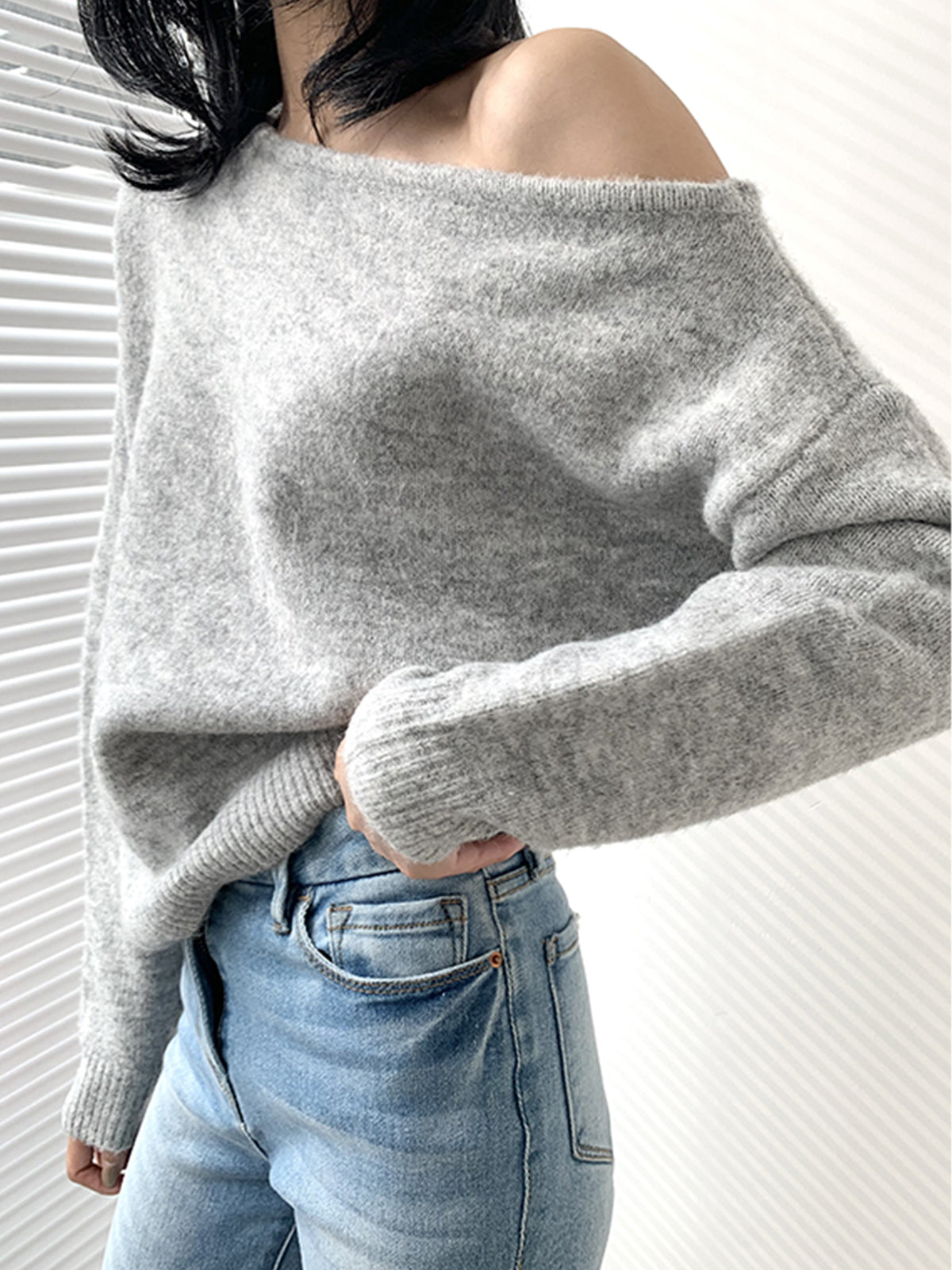 Asymmetrischer Pullover mit Einseitiger Schulter für Stilvolle Outfits
