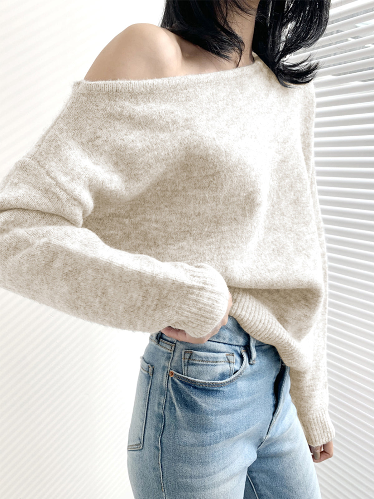 Asymmetrischer Pullover mit Einseitiger Schulter für Stilvolle Outfits