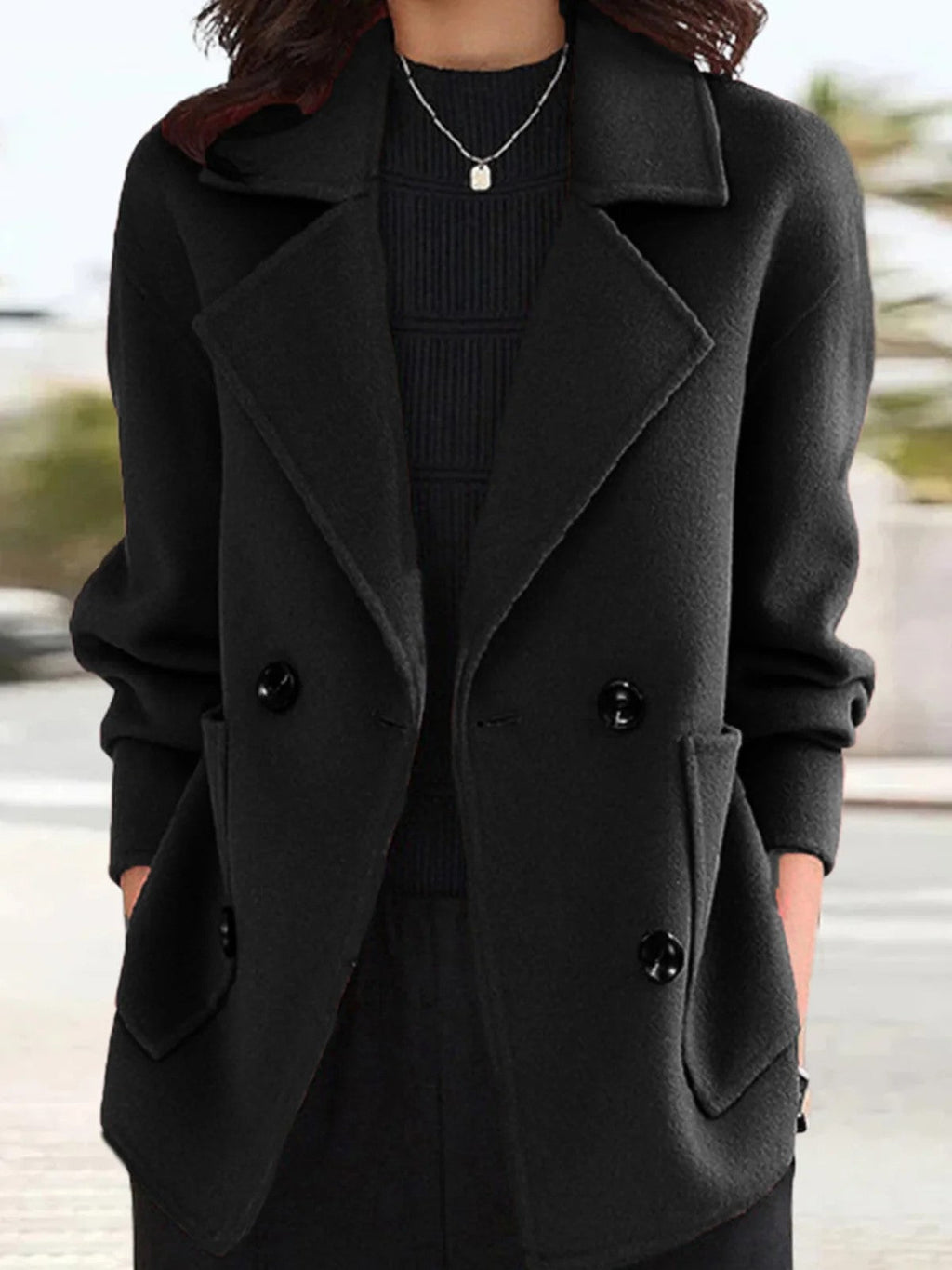 Bequemer Blazer mit klassischem Kragen, Knöpfen und Taschen
